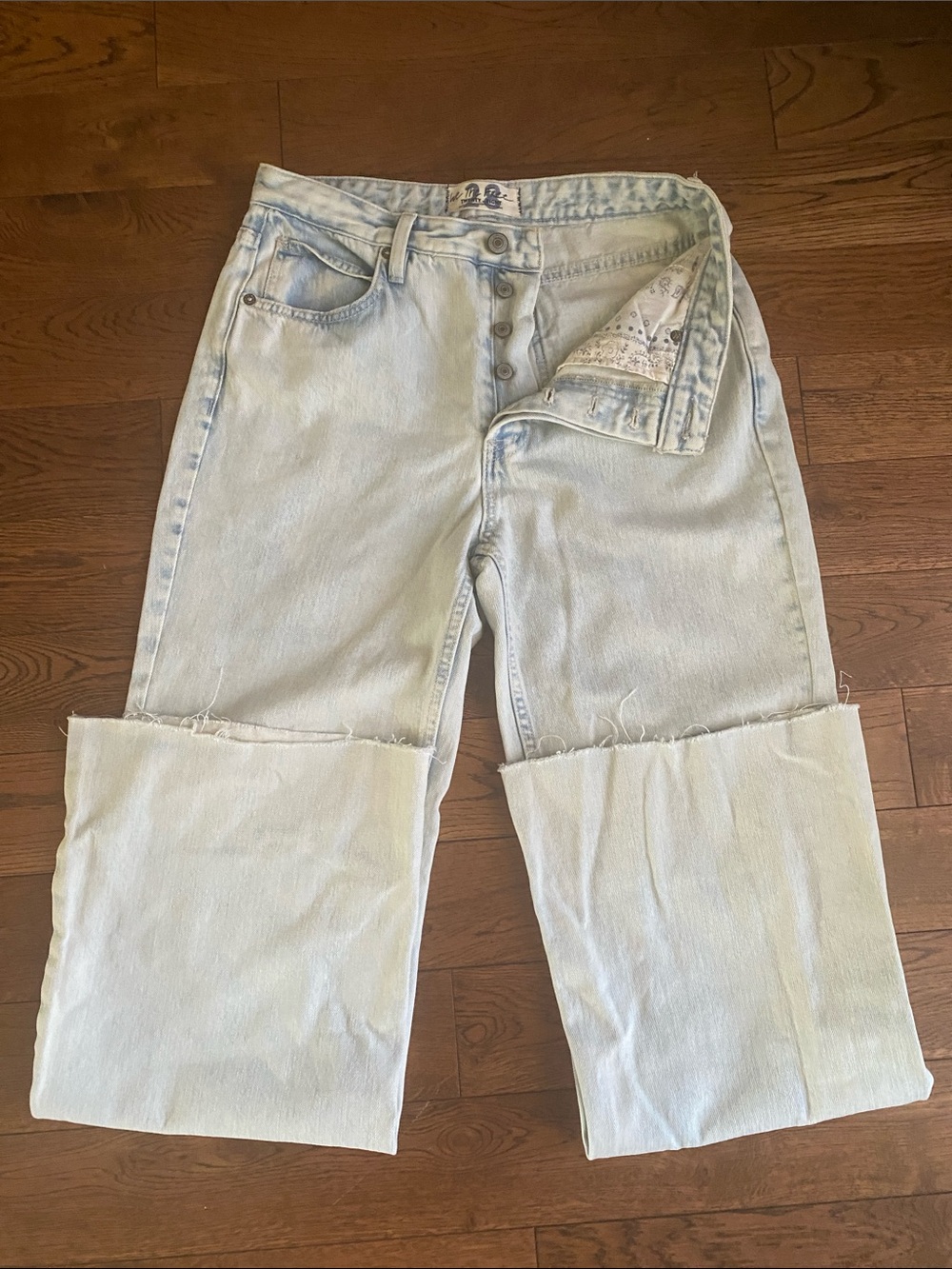 We the free light color blue flare long jeans 28